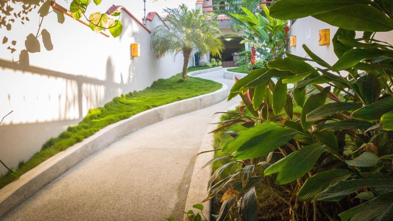 Bonito Hotel By Arans Zihuatanejo Luaran gambar